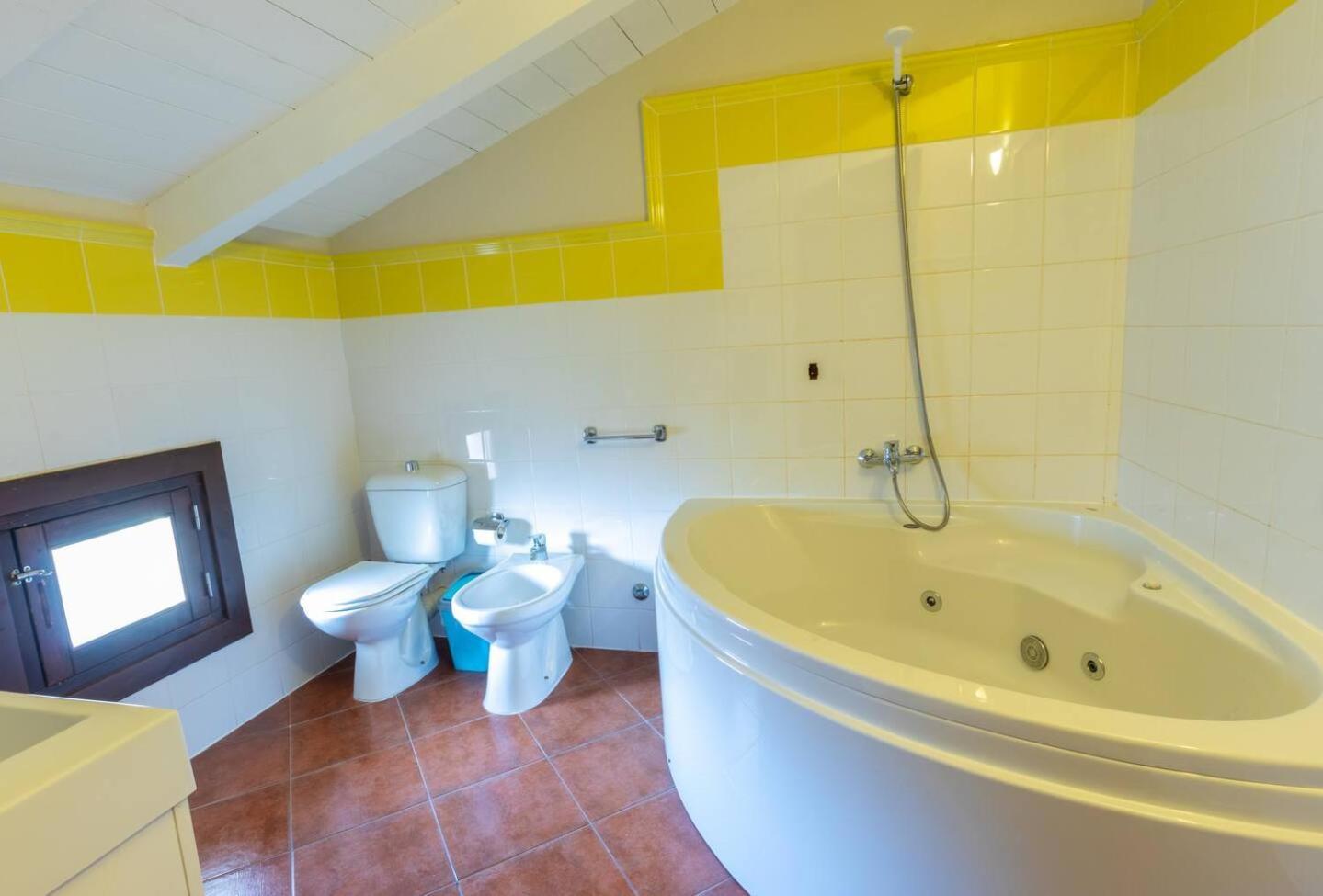 Porto Antigo 1 - Three Bedroom, Pool & Wifi Santa Maria Eksteriør bilde